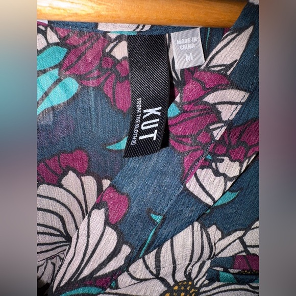 Kut from the Kloth sheer button down boho floral top size medium shirt - Picture 4 of 13